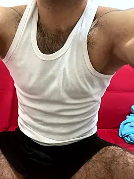 Robin45tr online show from January 7, 2026, 7:49 pm