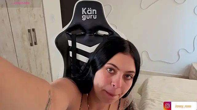 Victoryyy  online show from February 23, 2026, 8:28 pm