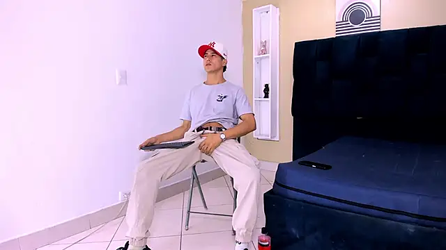 Jhonn Rhyss online show from March 3, 2025, 1:42 am