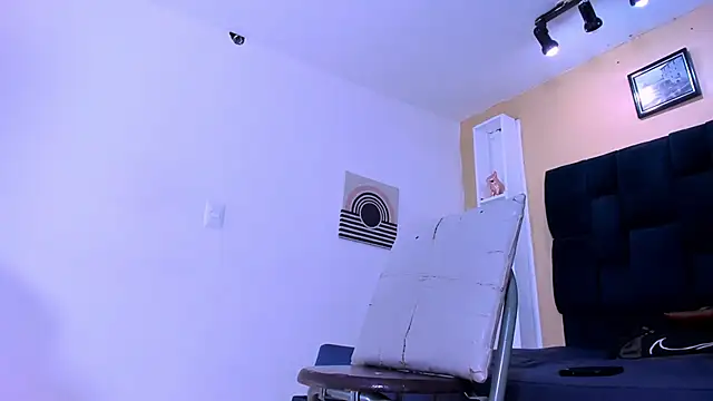 Jhonn Rhyss online show from March 19, 2025, 6:14 am