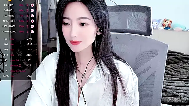 Snapshot of FeiFei-babe chatting on February 10, 2025, 7:36 am FeiFei-babe online show from February 10, 2025, 7:36 am
