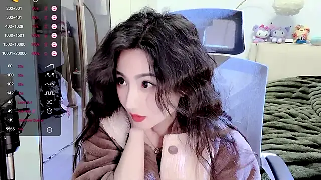 Snapshot of FeiFei-babe chatting on February 12, 2025, 6:08 am FeiFei-babe online show from February 12, 2025, 6:08 am