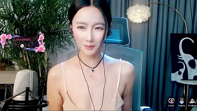 Snapshot of FeiFei-babe chatting on September 9, 2025, 6:51 pm FeiFei-babe online show from September 9, 2025, 6:51 pm
