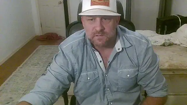 poundyouout69 online show from March 18, 2025, 4:37 am