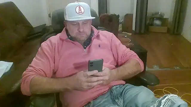 Snapshot of poundyouout69 chatting on February 1, 2026, 1:48 am poundyouout69 online show from February 1, 2026, 1:48 am