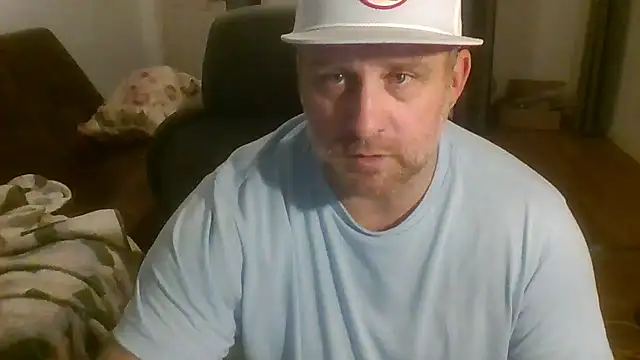 Snapshot of poundyouout69 chatting on February 16, 2026, 1:35 am poundyouout69 online show from February 16, 2026, 1:35 am