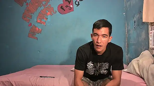 Sweetiefoxxx online show from January 11, 2025, 2:04 pm