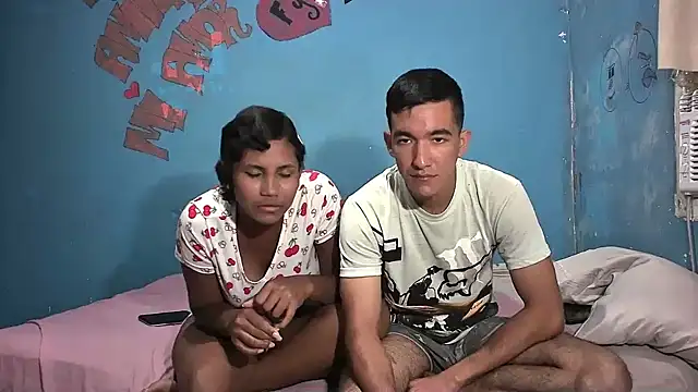 Sweetiefoxxx online show from January 24, 2025, 2:19 pm