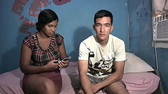 Sweetiefoxxx online show from February 20, 2025, 8:03 pm