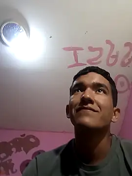 Sweetiefoxxx online show from March 10, 2025, 8:01 pm