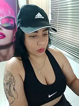 marta201 alfaro online show from November 9, 2025, 1:31 pm