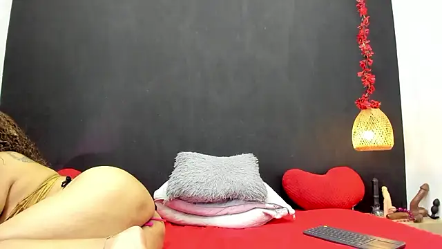 Luna smit08 online show from March 3, 2026, 9:10 pm