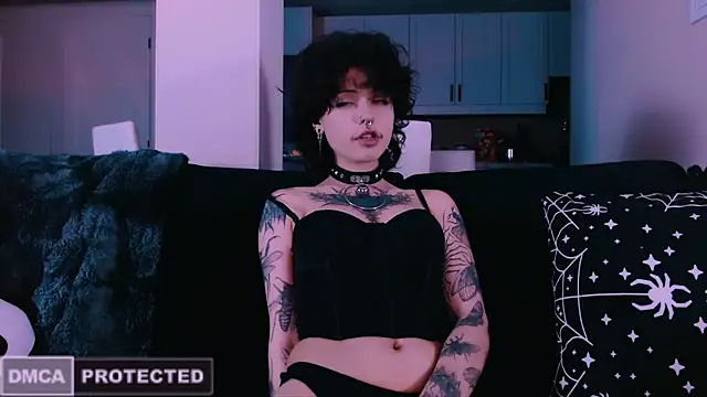 Snapshot of NaughtyLittleFox chatting on February 11, 2026, 7:35 am NaughtyLittleFox online show from February 11, 2026, 7:35 am