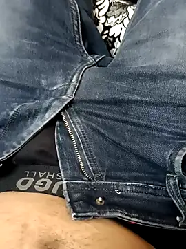 Snapshot of mjigar chatting on October 2, 2025, 5:09 pm mjigar online show from October 2, 2025, 5:09 pm