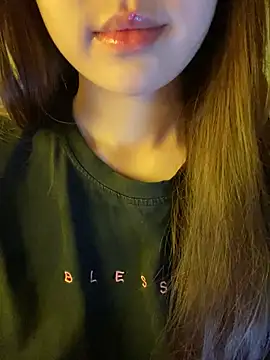 minmin2kk5 online show from April 24, 2026, 6:38 am