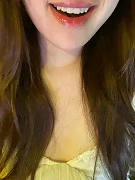 minmin2kk5 online show from May 30, 2026, 7:05 am