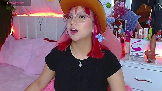 Littlerouse  online show from October 10, 2025, 3:38 am