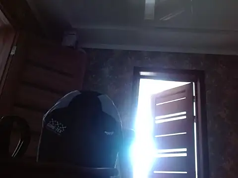 Snapshot of HuliganFisher chatting on February 1, 2026, 10:58 am HuliganFisher online show from February 1, 2026, 10:58 am