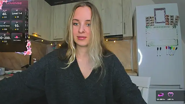 violet blue eyes online show from December 3, 2024, 12:16 pm