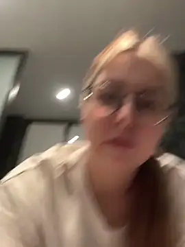 Livewithlucy online show from January 29, 2025, 1:17 pm