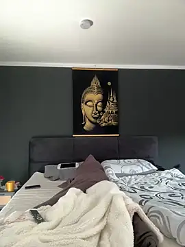 Livewithlucy online show from March 10, 2026, 8:41 am