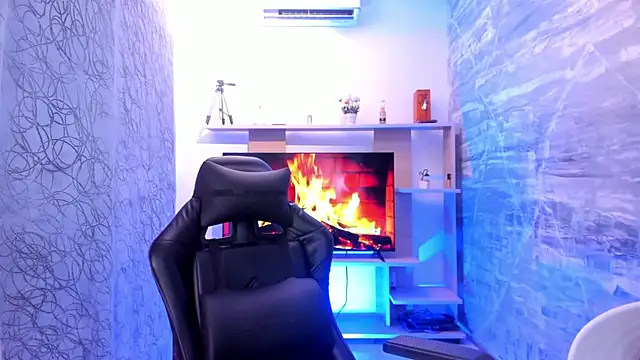 Snapshot of saracaball_ chatting on February 7, 2026, 4:38 am saracaball online show from February 7, 2026, 4:38 am