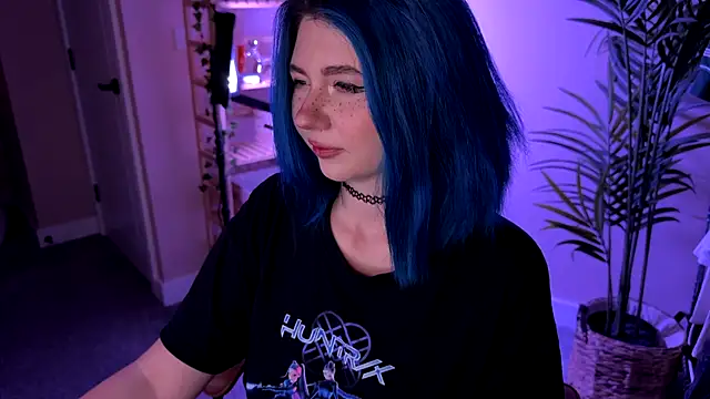 Snapshot of _vixenp chatting on December 17, 2025, 7:31 pm vixenp online show from December 17, 2025, 7:31 pm