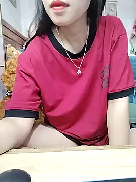 Snapshot of cream1299 chatting on March 17, 2026, 2:05 am cream1299 online show from March 17, 2026, 2:05 am