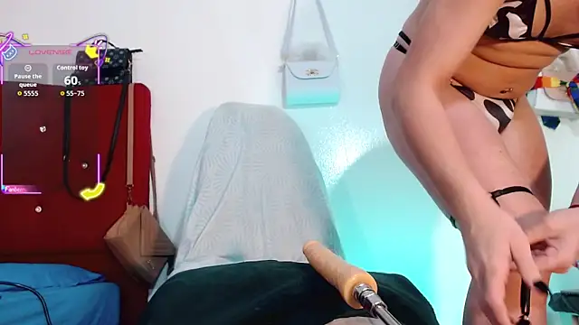 Snapshot of la_ratona_1 chatting on March 3, 2026, 10:43 am la ratona 1 online show from March 3, 2026, 10:43 am