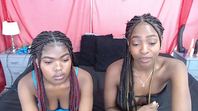 Snapshot of Nicole_Colette_ chatting on March 12, 2025, 5:49 pm Nicole Colette online show from March 12, 2025, 5:49 pm