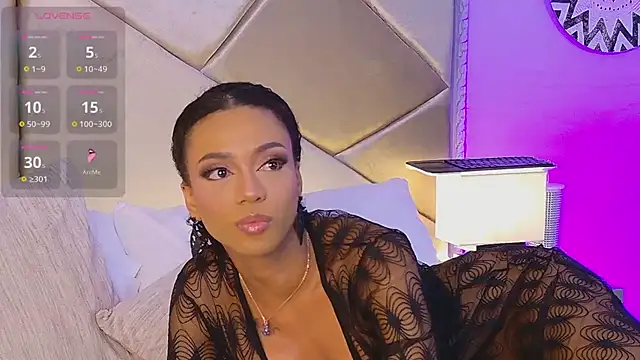 Nahomi King online show from January 30, 2025, 1:21 pm