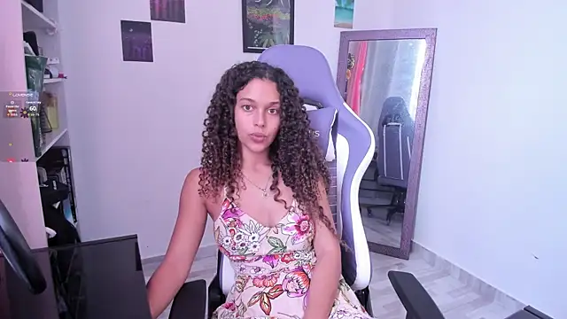 Snapshot of Rati_Curly chatting on January 9, 2026, 3:04 pm Rati Curly online show from January 9, 2026, 3:04 pm