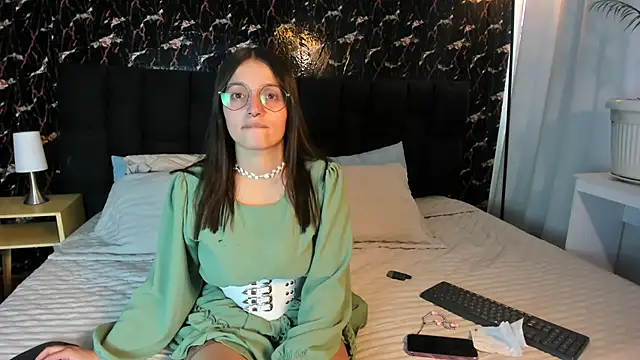 Elecktra sweet online show from October 18, 2025, 7:47 pm