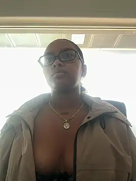 Snapshot of gretell_evans chatting on March 14, 2026, 2:33 pm gretell evans online show from March 14, 2026, 2:33 pm