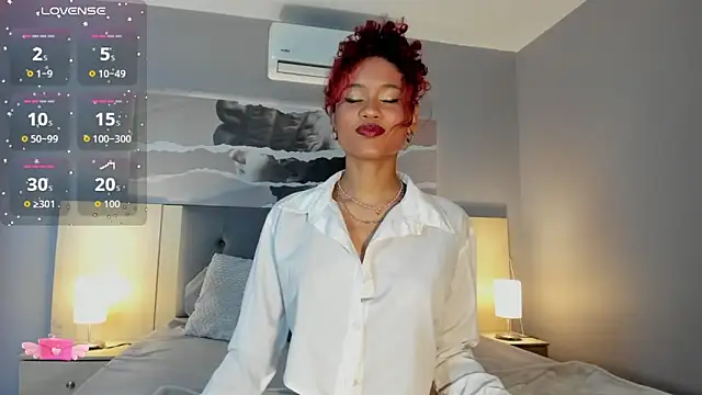 Snapshot of Aprillbrunette chatting on September 18, 2025, 2:57 am Aprillbrunette online show from September 18, 2025, 2:57 am