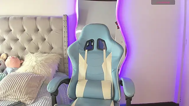 Violet Rost online show from January 9, 2025, 2:07 pm