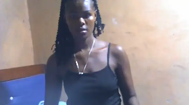 Snapshot of sexy_carolyne chatting on February 11, 2025, 1:51 pm sexy carolyne online show from February 11, 2025, 1:51 pm