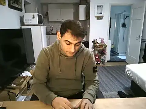 mihaimichael online show from October 14, 2025, 6:58 am