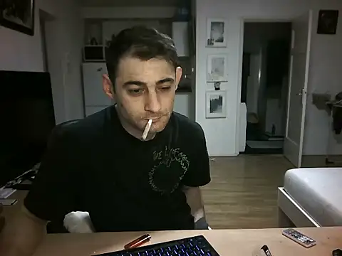 mihaimichael online show from May 25, 2026, 11:33 pm