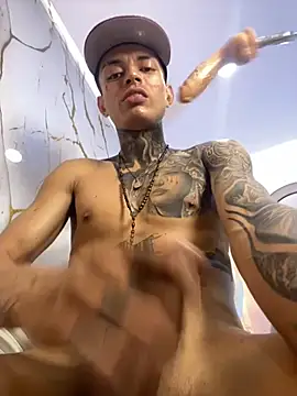 Herem369 online show from November 6, 2025, 3:24 pm