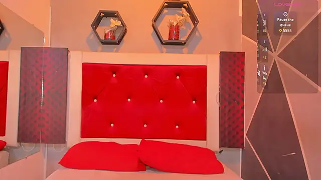 Karoll014 online show from October 21, 2025, 12:17 pm