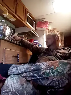 Snapshot of tjmacksjr chatting on December 6, 2024, 5:11 pm tjmacksjr online show from December 6, 2024, 5:11 pm