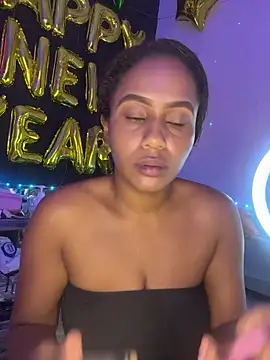 Snapshot of AlisonHoot69 chatting on January 14, 2026, 12:16 am AlisonHoot69 online show from January 14, 2026, 12:16 am