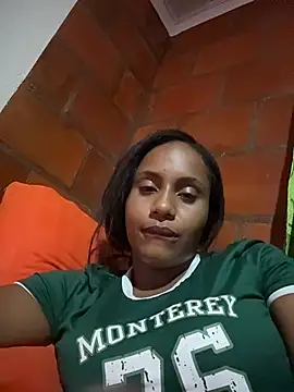 Snapshot of AlisonHoot69 chatting on February 5, 2026, 12:26 am AlisonHoot69 online show from February 5, 2026, 12:26 am