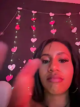 Snapshot of AlisonHoot69 chatting on February 13, 2026, 12:34 pm AlisonHoot69 online show from February 13, 2026, 12:34 pm