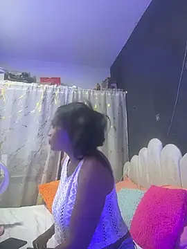 Snapshot of AlisonHoot69 chatting on February 21, 2026, 12:11 am AlisonHoot69 online show from February 21, 2026, 12:11 am