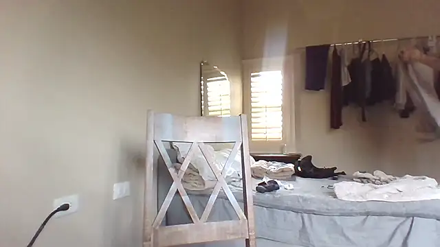 Snapshot of tengocanicas chatting on February 24, 2026, 11:58 pm tengocanicas online show from February 24, 2026, 11:58 pm