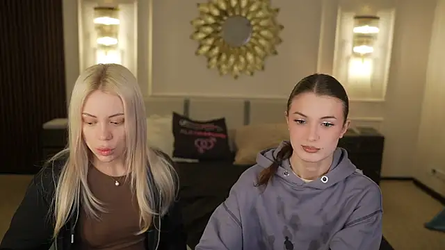 Snapshot of Britney054 chatting on February 11, 2026, 4:23 pm Britney054 online show from February 11, 2026, 4:23 pm