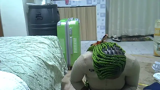 Snapshot of jeyberrie chatting on December 19, 2025, 7:54 pm jeyberrie online show from December 19, 2025, 7:54 pm