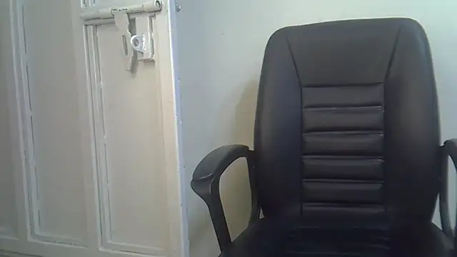 jeyberrie online show from May 27, 2026, 8:39 pm